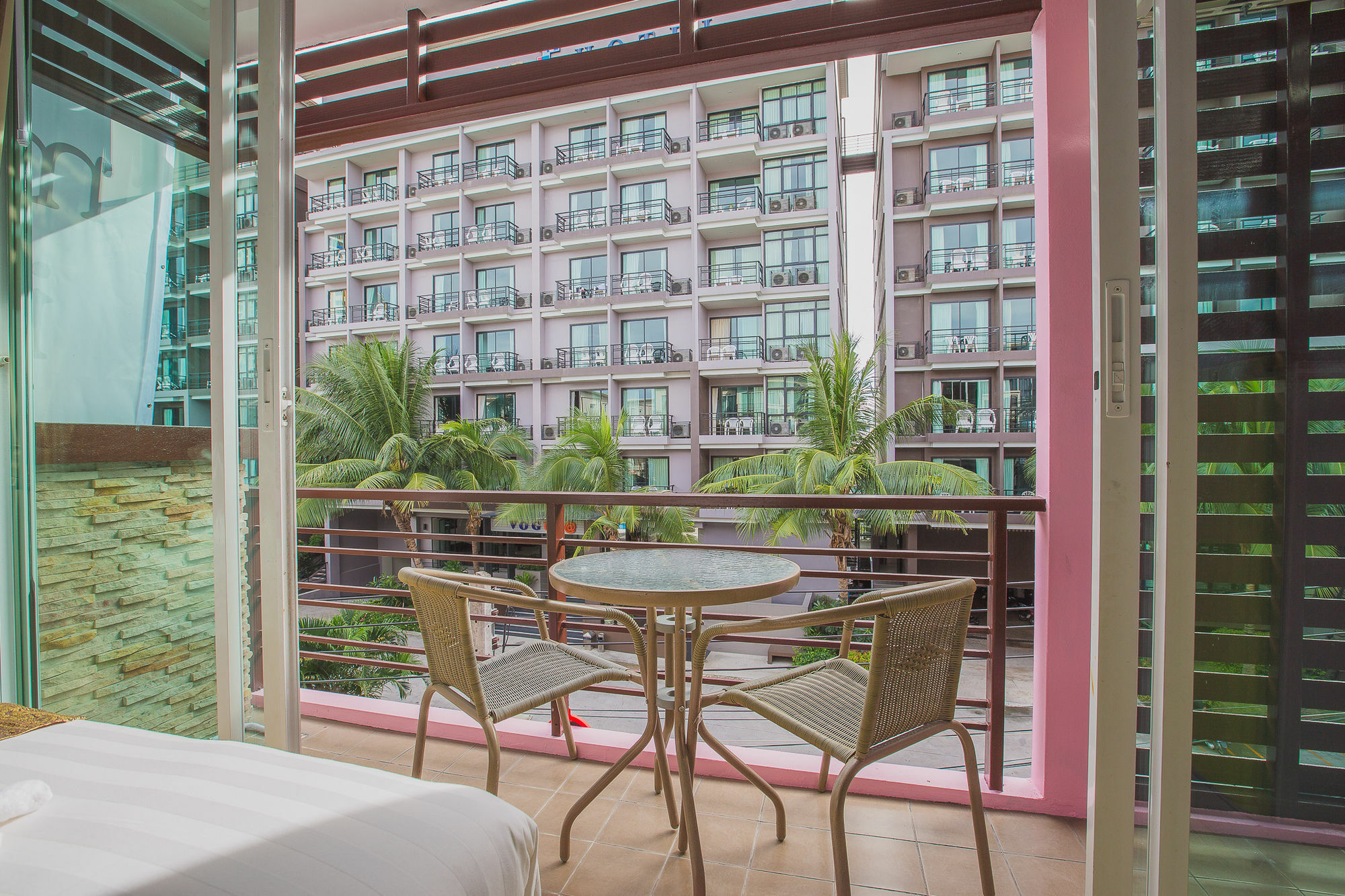 Jasmine House @ 2*