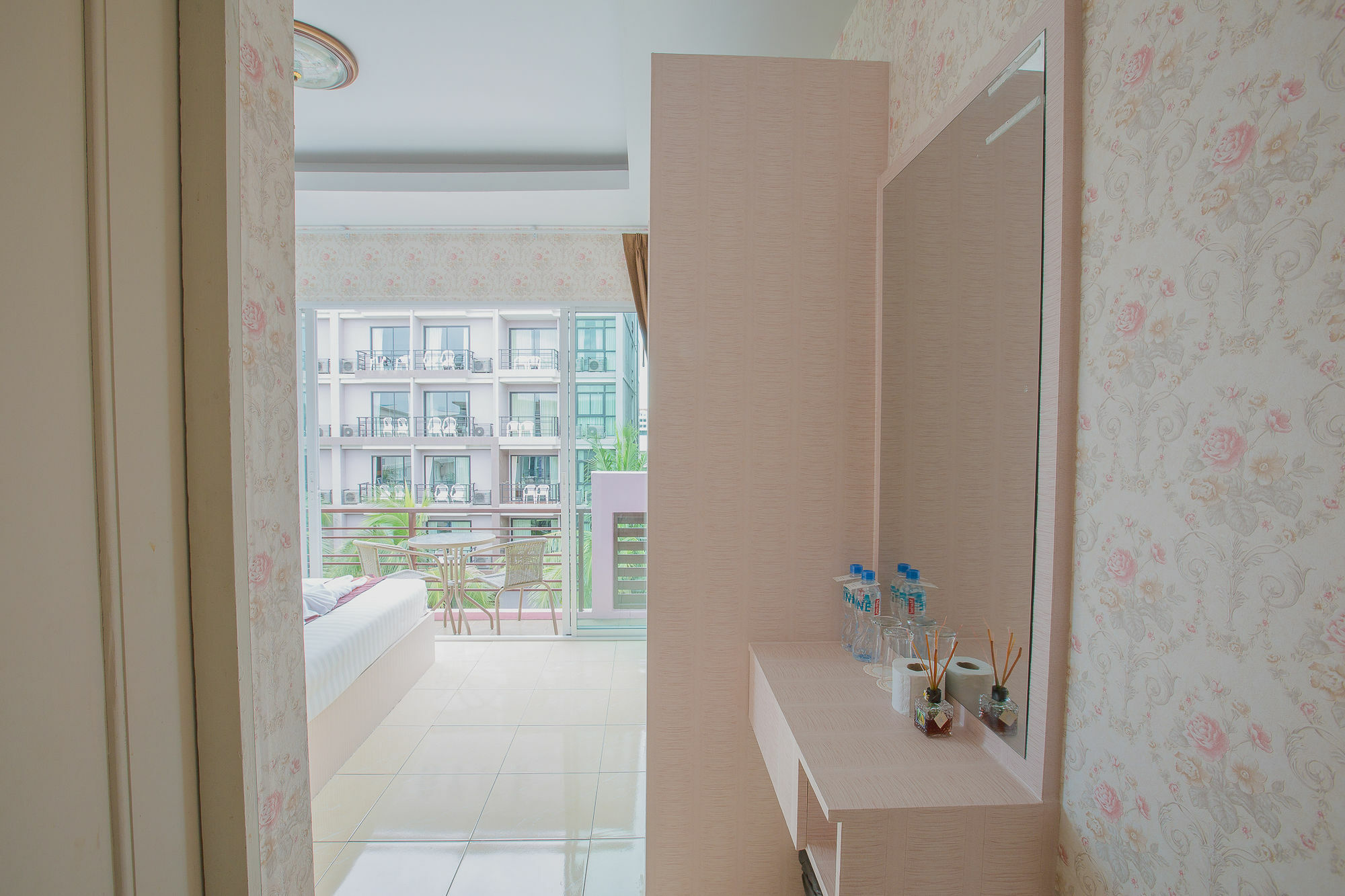 Jasmine House @ 2*